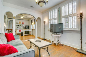 Walk to French Quarter Vibrant Marigny Apartment